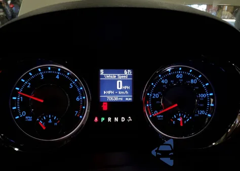 2013 Chrysler Town & Country Touring z USA, uszkodzony, nr VIN 2C4RC1BGXDR588676